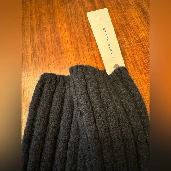 NWT Anthropologie Black Ribbed Knit Arm Warmers - Picture 3 of 5